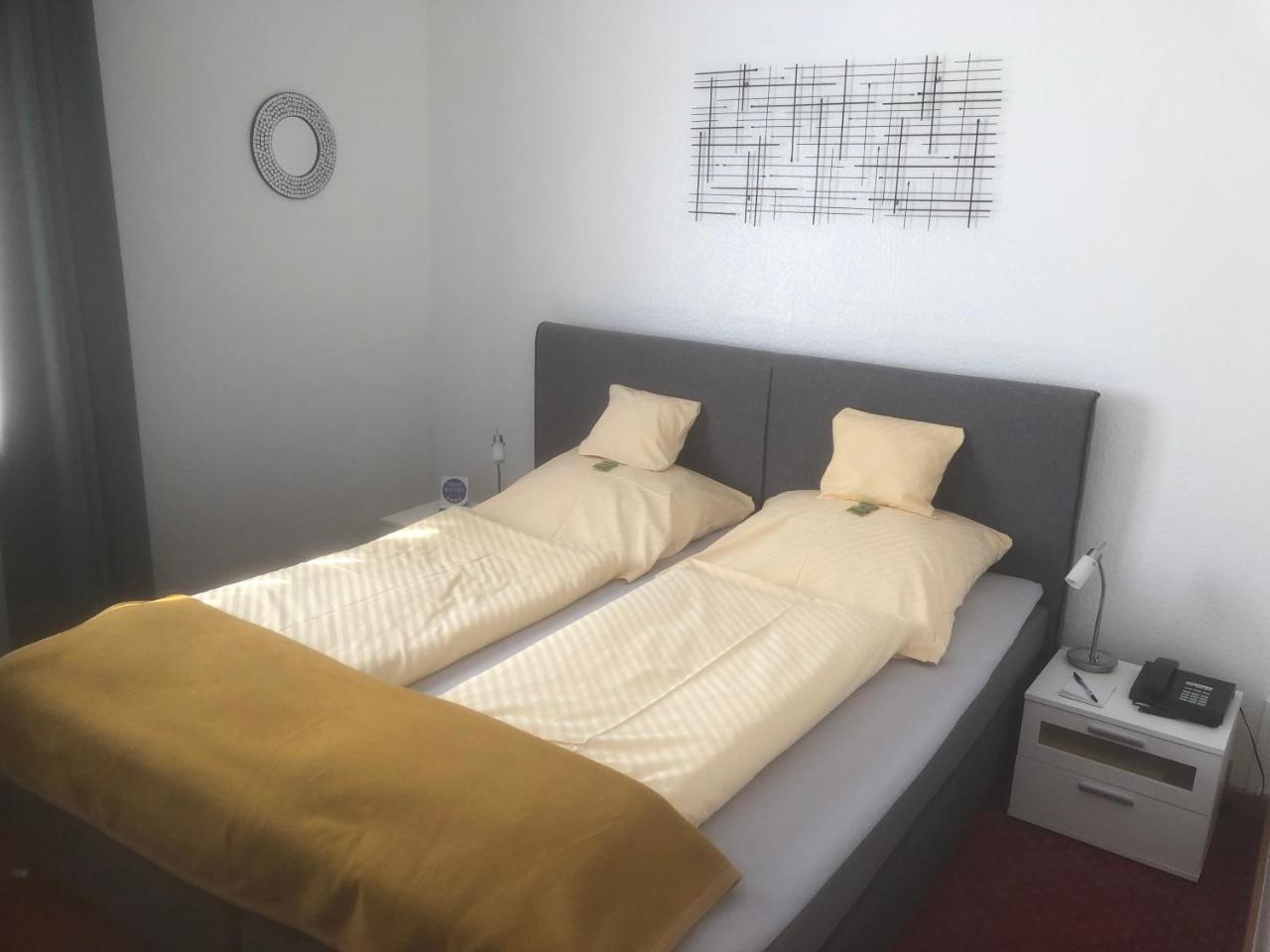 Hotel Sechzehn Leverkusen Extérieur photo