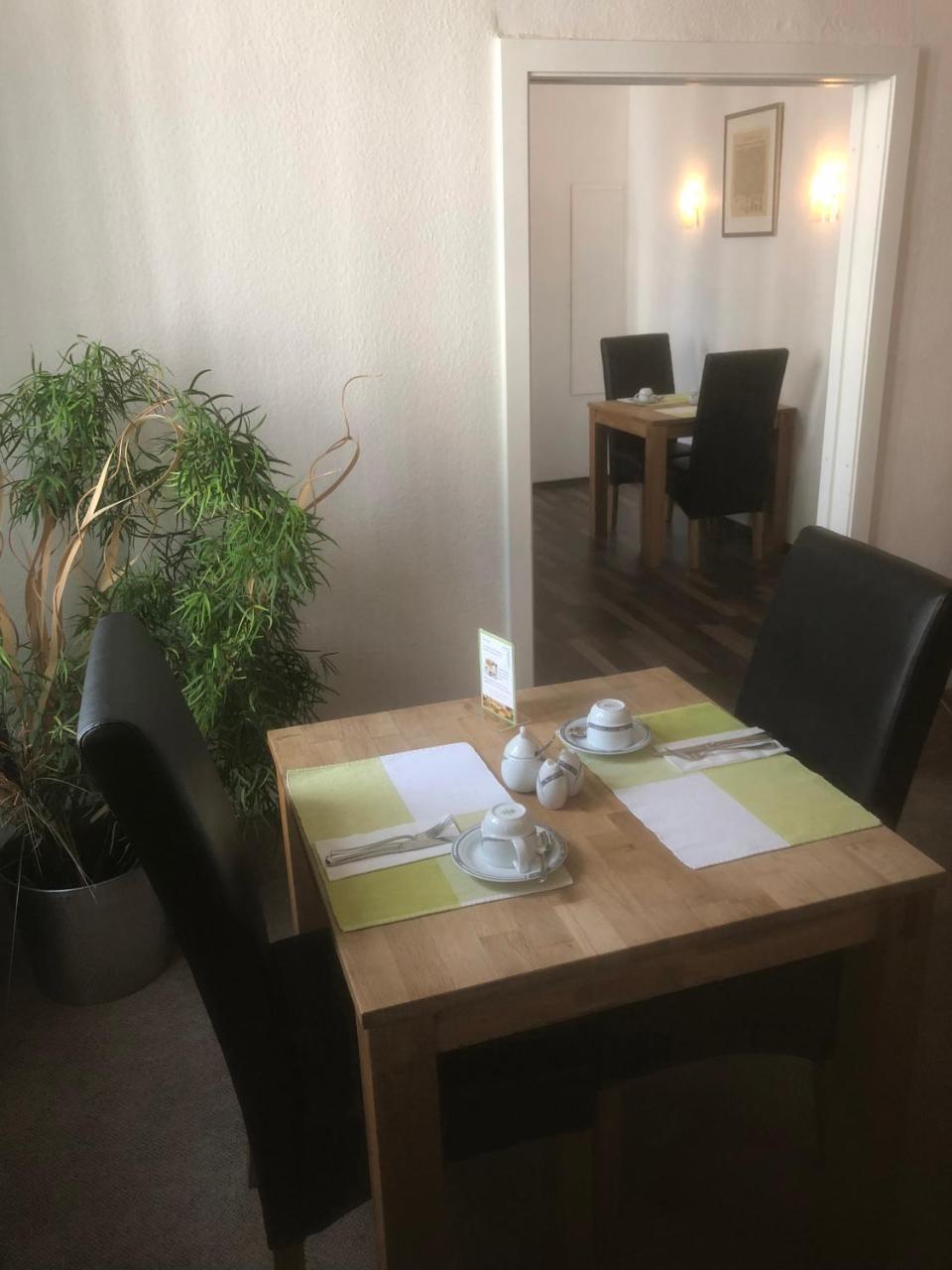 Hotel Sechzehn Leverkusen Extérieur photo